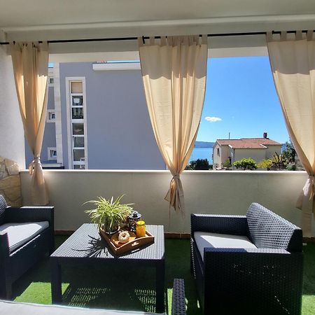Apartments Sun & Sea Dugi Rat Exterior photo