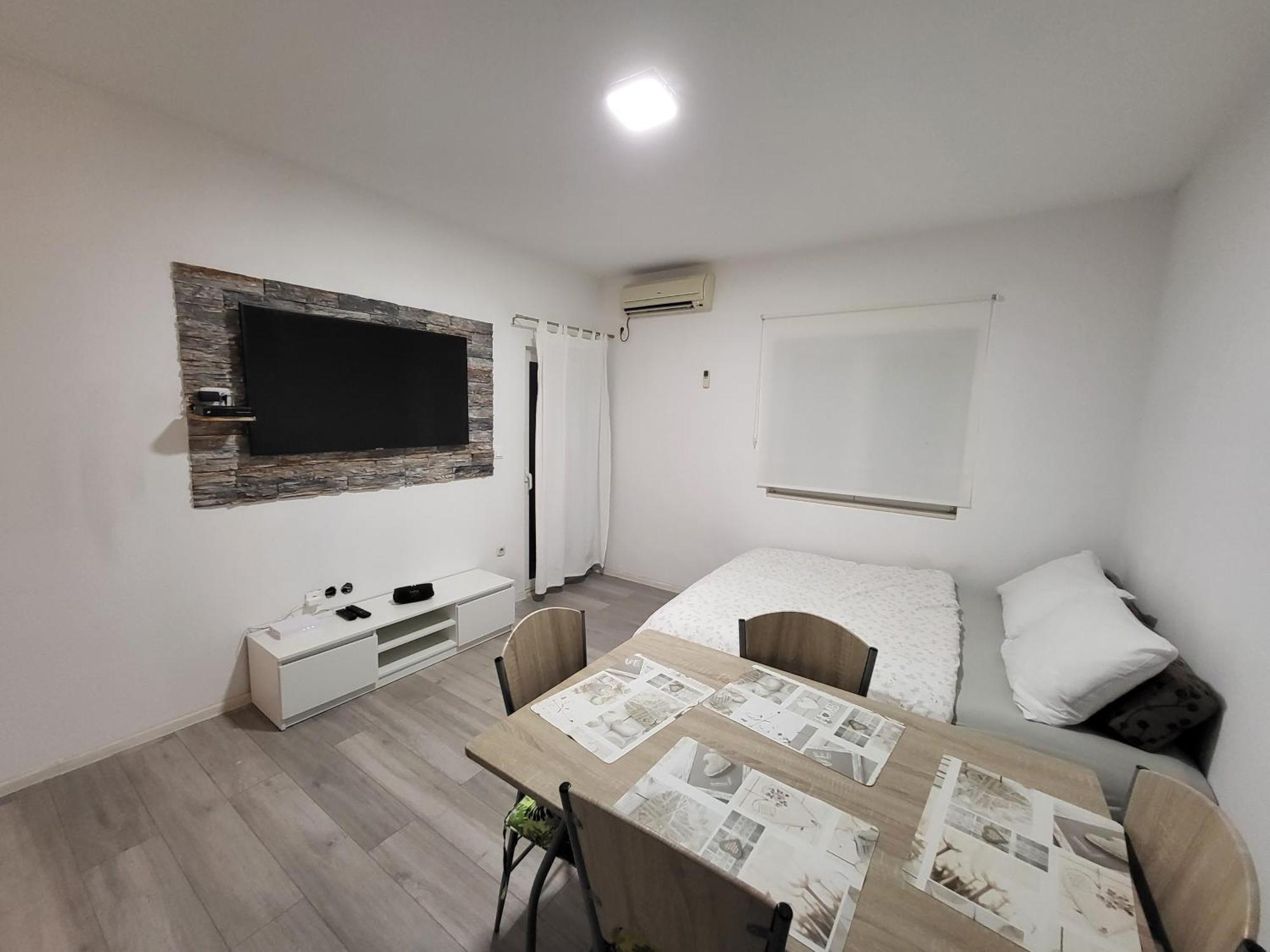 Apartments Sun & Sea Dugi Rat Exterior photo