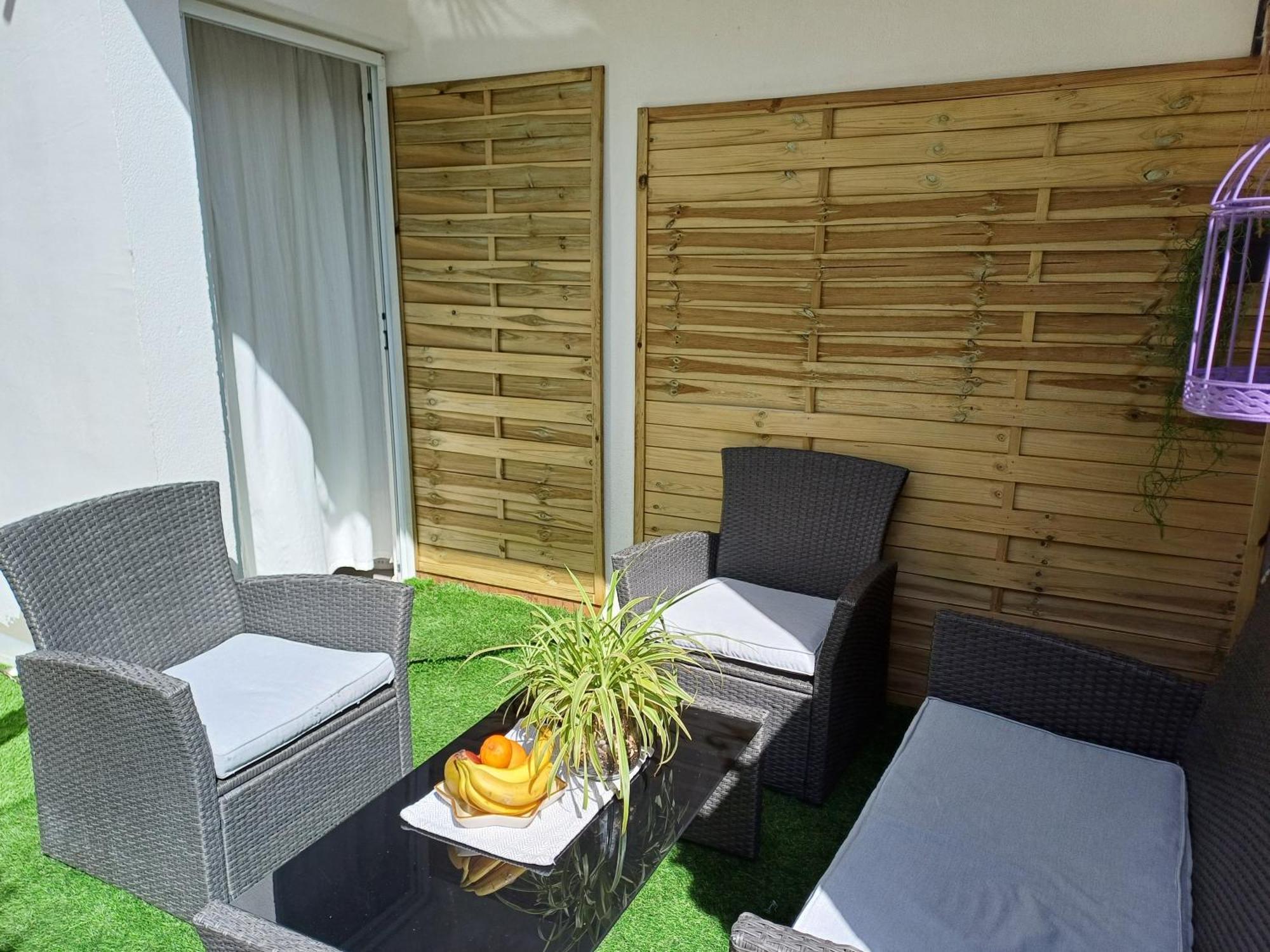 Apartments Sun & Sea Dugi Rat Exterior photo