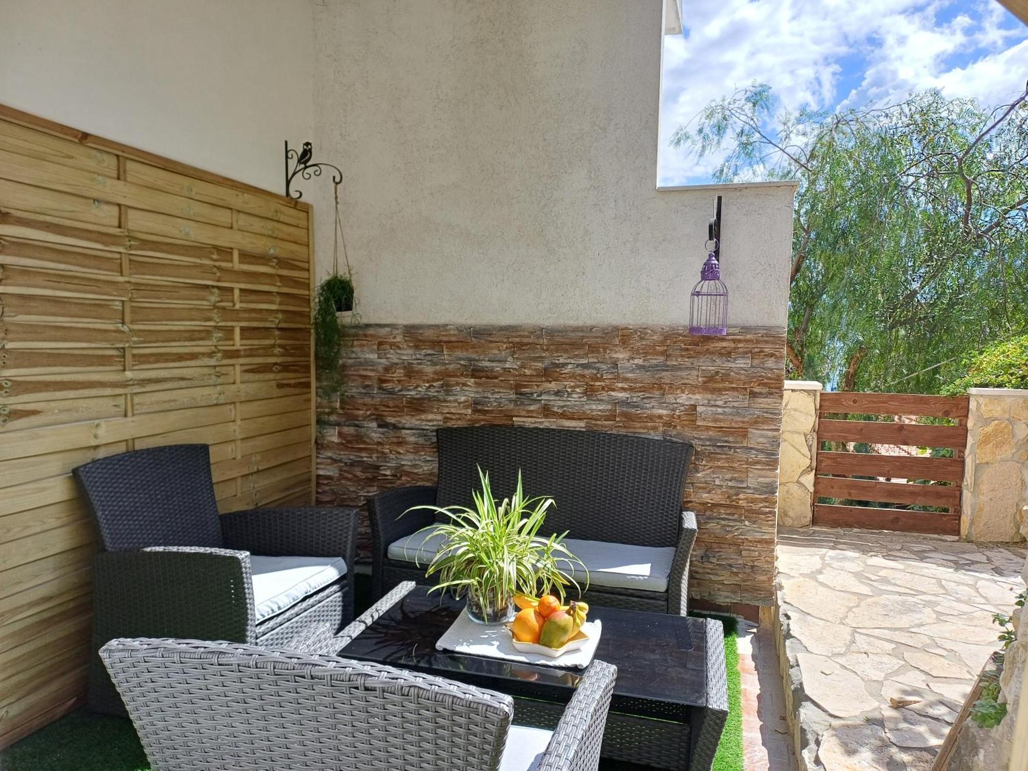 Apartments Sun & Sea Dugi Rat Exterior photo